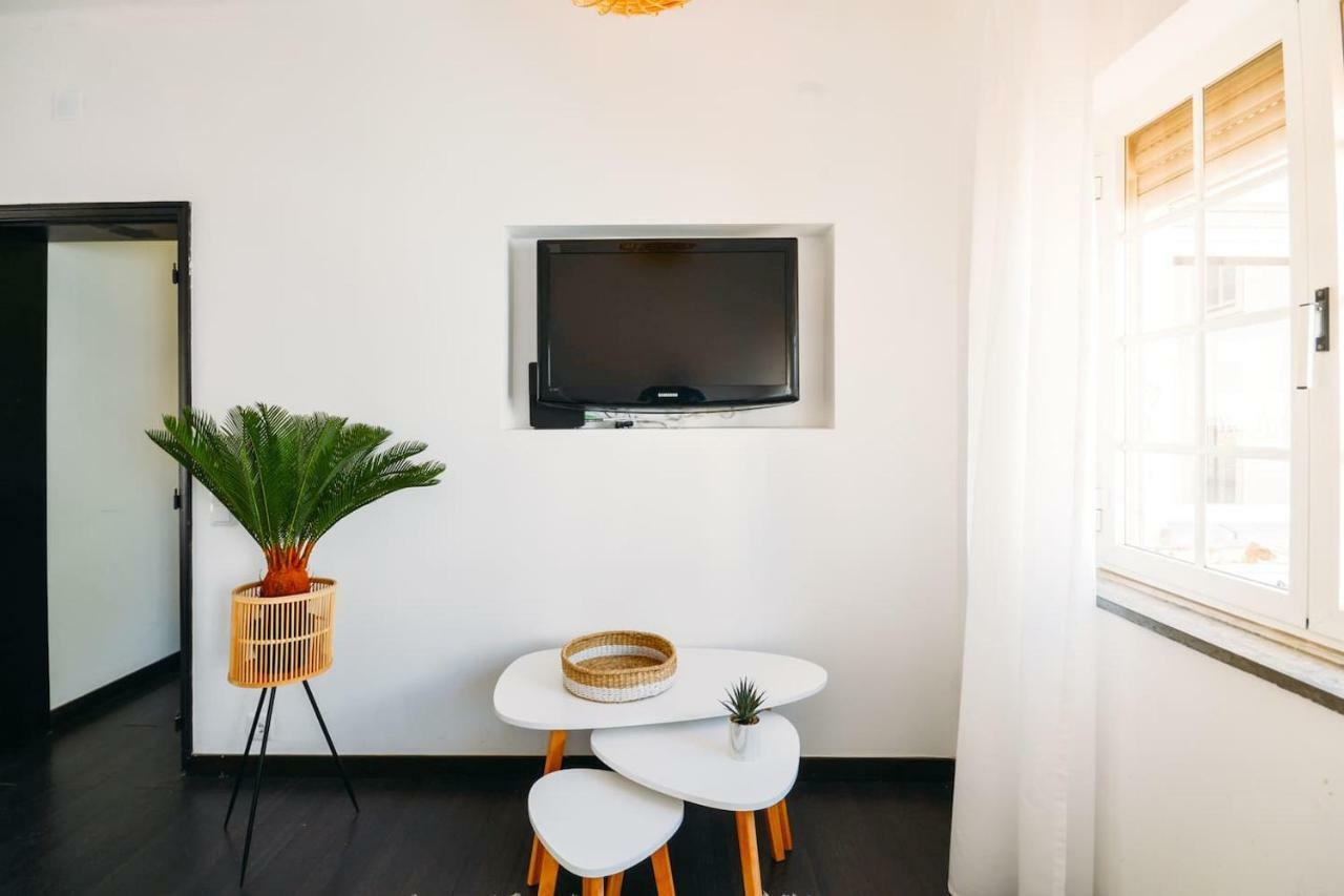 Appartement Amazing Seaview With Terrace - 5Min From The Beach à Cascais Extérieur photo